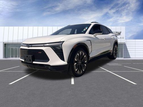 Summit White 2024 Chevrolet Blazer EV eAWD RS