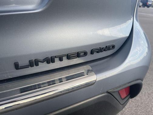 2022 Toyota Highlander Limited