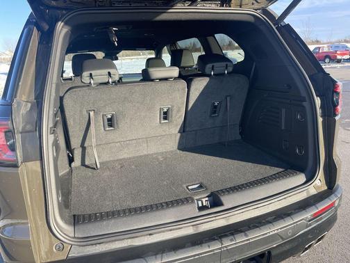 2024 GMC Acadia AWD AT4