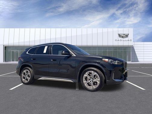 Black Sapphire Metallic 2025 BMW X1 xDrive28i