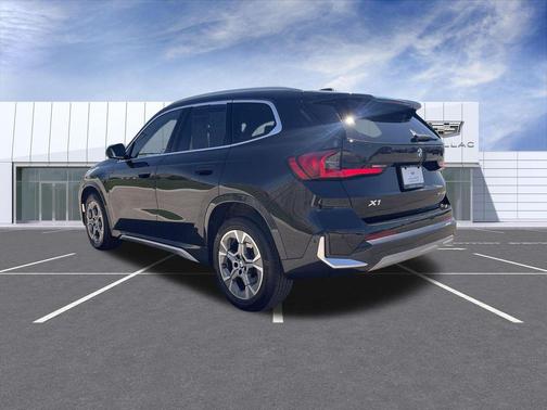 Black Sapphire Metallic 2025 BMW X1 xDrive28i