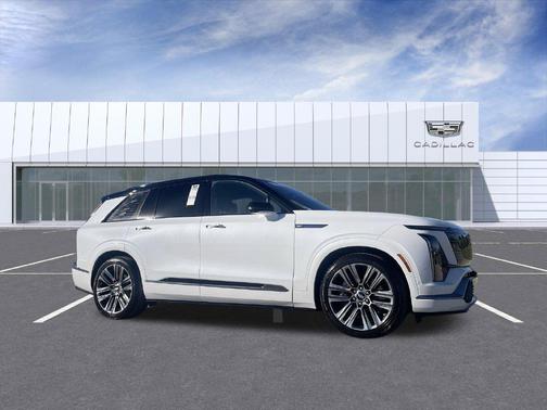 Vibrant White Tricoat 2026 Cadillac VISTIQ Platinum