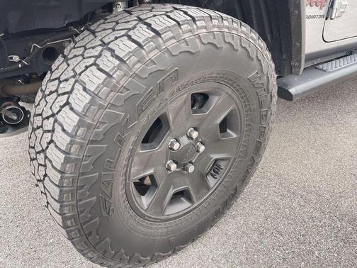 Billet Silver Metallic Clearcoat 2021 Jeep Gladiator Mojave 4x4