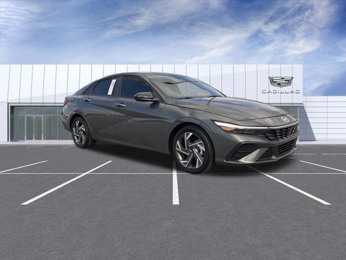 2025 Hyundai ELANTRA Sport