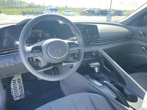 2025 Hyundai ELANTRA Sport