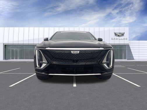 Stellar Black Metallic 2024 Cadillac LYRIQ Luxury