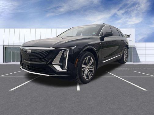 Stellar Black Metallic 2024 Cadillac LYRIQ Luxury