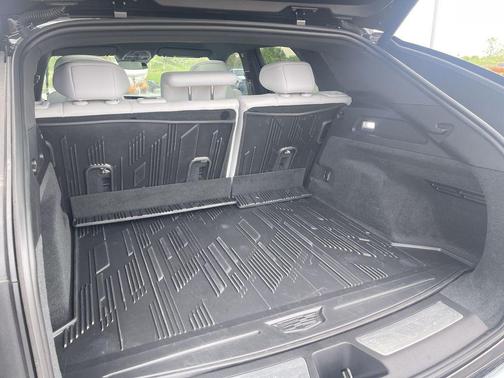 Stellar Black Metallic 2024 Cadillac LYRIQ Luxury