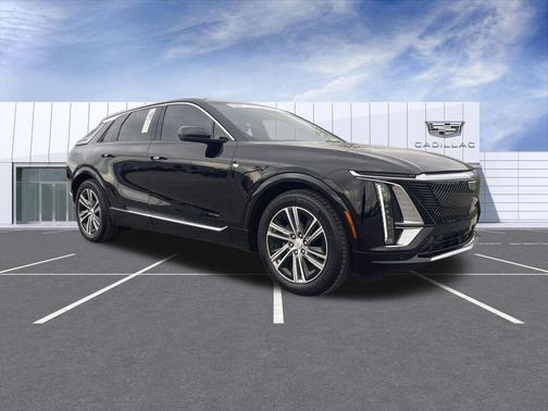 Stellar Black Metallic 2024 Cadillac LYRIQ Luxury