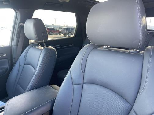 2023 Buick Enclave Essence AWD