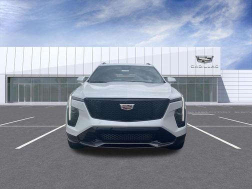 Crystal White Tricoat 2024 Cadillac XT4 Sport
