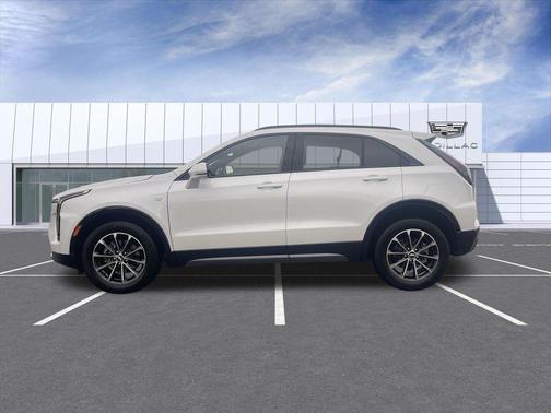 Crystal White Tricoat 2024 Cadillac XT4 Sport