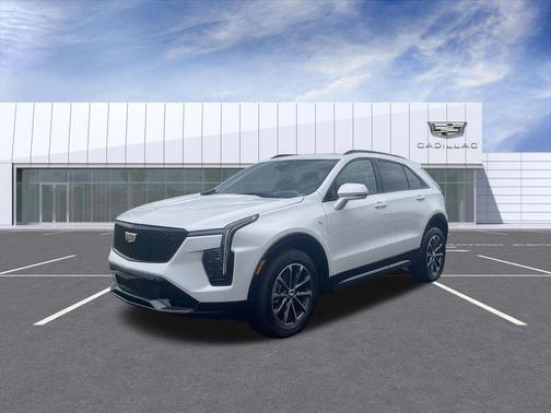 Crystal White Tricoat 2024 Cadillac XT4 Sport