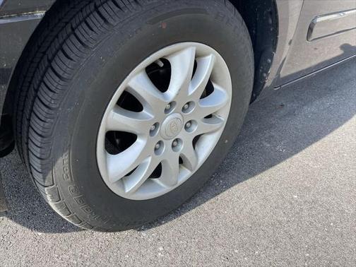 2006 Kia Sedona LX