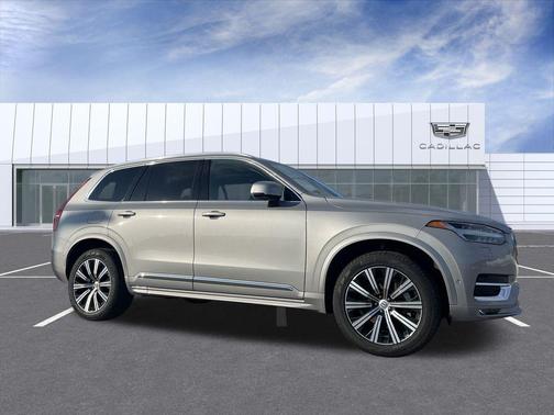 2025 Volvo XC90 B6 Plus 7-Seater