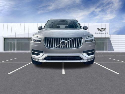 2025 Volvo XC90 B6 Plus 7-Seater