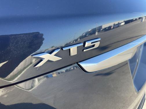2018 Cadillac XT5 Base