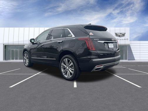 Stellar Black Metallic 2025 Cadillac XT5 Premium Luxury