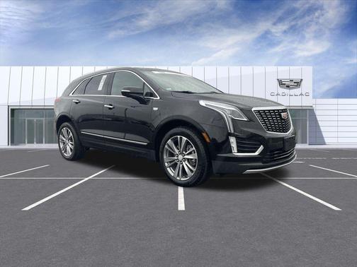 Stellar Black Metallic 2025 Cadillac XT5 Premium Luxury