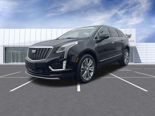 Stellar Black Metallic 2025 Cadillac XT5 Premium Luxury