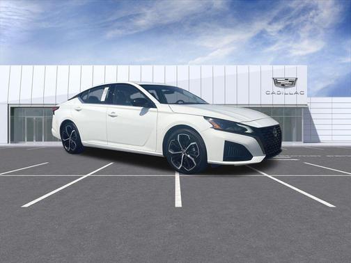 2024 Nissan Altima SR FWD