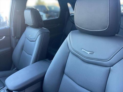 2025 Cadillac XT5 Sport