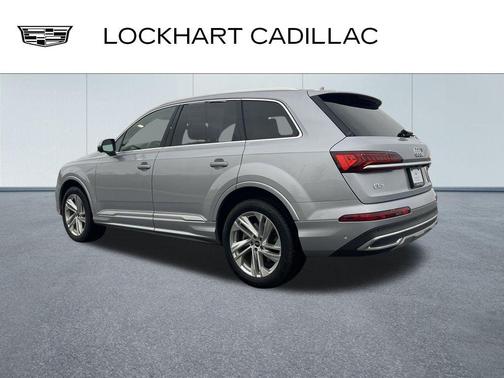 2022 Audi Q7 45 Premium