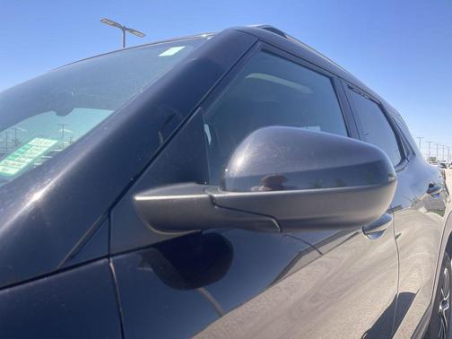 Mosaic Black Metallic 2025 Chevrolet Trailblazer LT