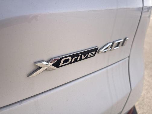 Alpine White 2024 BMW X5 xDrive40i