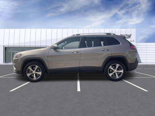 Light Brownstone Pearlcoat 2019 Jeep Cherokee Limited