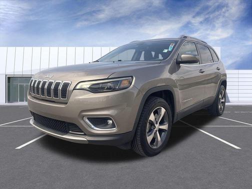 Light Brownstone Pearlcoat 2019 Jeep Cherokee Limited