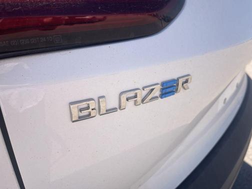 Summit White 2024 Chevrolet Blazer EV eAWD LT