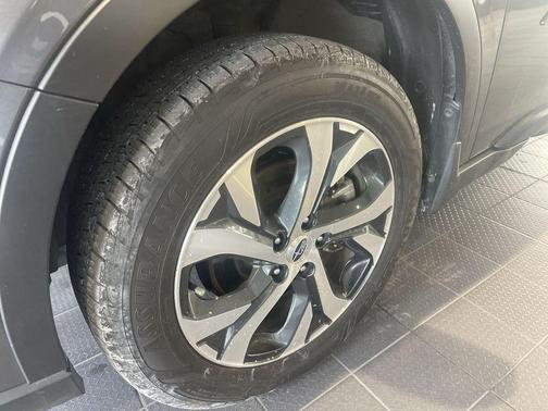 2022 Subaru Outback Touring