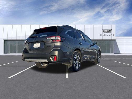 2022 Subaru Outback Touring