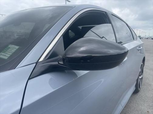 2022 Honda Accord Hybrid Base