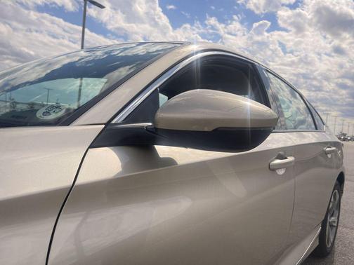 Champagne Frost Pearl 2018 Honda Accord EX-L 2.0T