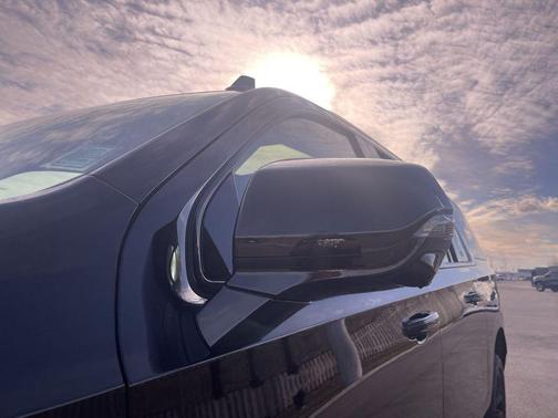 2023 Cadillac Escalade ESV Sport Platinum