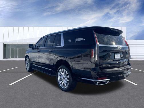 2023 Cadillac Escalade ESV Luxury