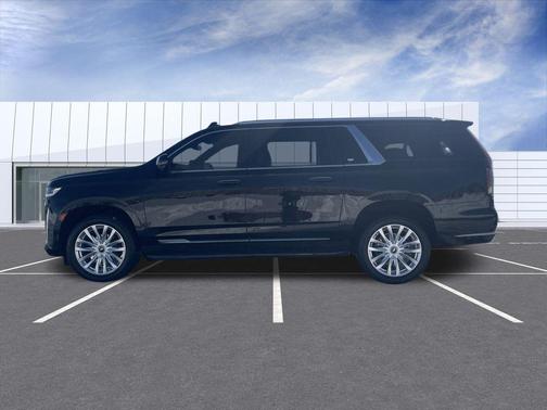 2023 Cadillac Escalade ESV Luxury