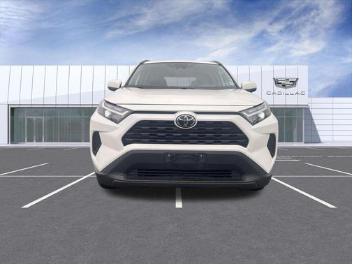 Ice Cap 2025 Toyota RAV4 XLE