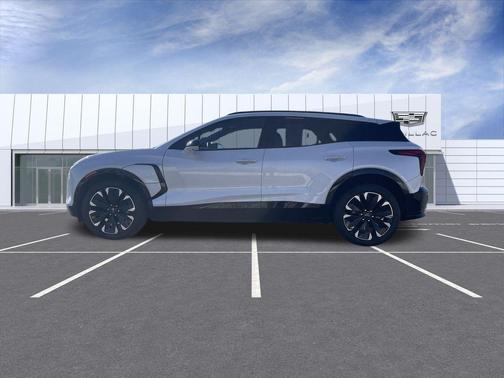 Iridescent Pearl Tricoat 2025 Chevrolet Blazer EV AWD RS