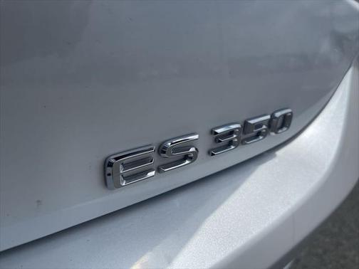 2022 Lexus ES 350 Base