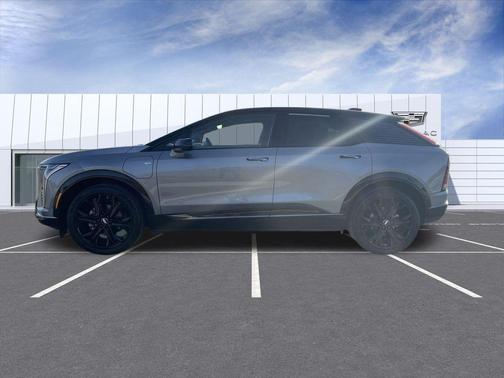 2025 Cadillac OPTIQ Sport 2 AWD