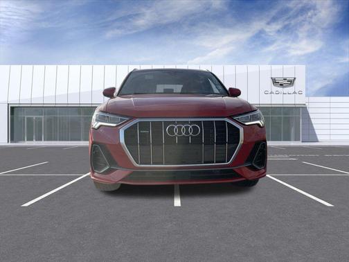 2025 Audi Q3 Premium 45 TFSI S line quattro Tiptronic