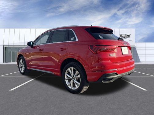 2025 Audi Q3 Premium 45 TFSI S line quattro Tiptronic