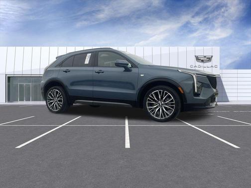 2024 Cadillac XT4 Sport