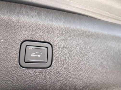 Moonstone Gray Metallic 2024 Buick Enclave Essence FWD