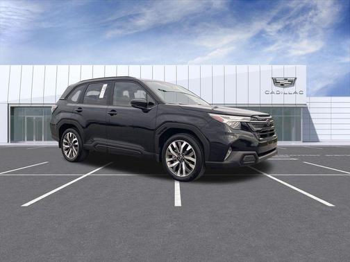 Crystal Black Silica 2025 Subaru Forester Touring