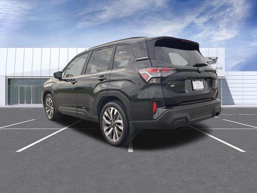 Crystal Black Silica 2025 Subaru Forester Touring