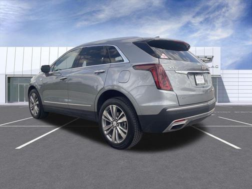 Argent Silver Metallic 2024 Cadillac XT5 Premium Luxury